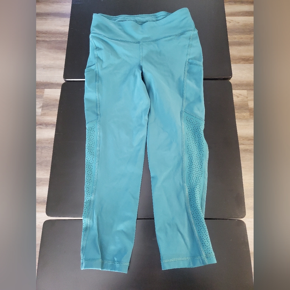 Lululemon Ready To Race Crop 21" Inseam Woman's Size 4 Deep Cove Mesh Leggings